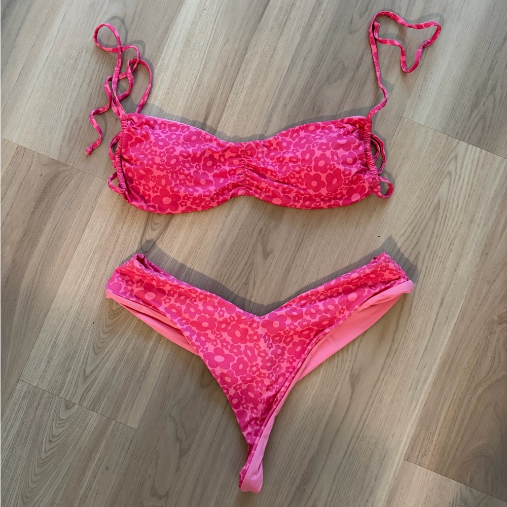 Dippin Daisys Flower Power Pink Bikini Set